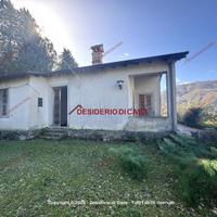 Casa, Castell'Umberto.