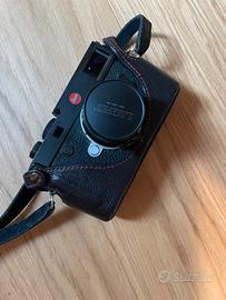Half case in pelle per Leica M10, M11