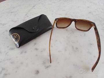  Ray Ban

JUSTIN tartaruga