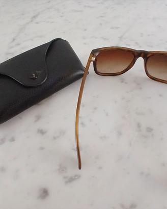  Ray Ban

JUSTIN tartaruga