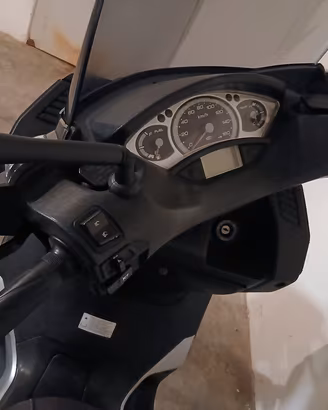 Yamaha xmax