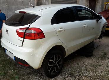 Ricambi kia rio 1.4 90 cv motore d4fc 2012