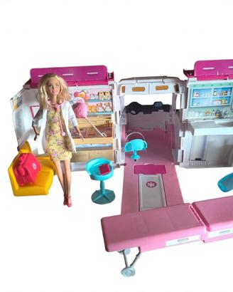 b&b ambulanza clinica mobile 2 in 1 Mattel più