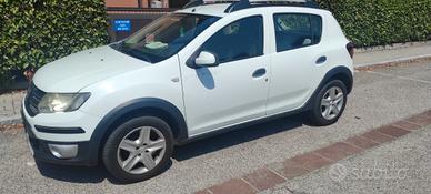 Dacia Sandero Stepway 1.5 TDI 90cv