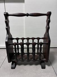 Portariviste vintage in legno stile spagnolo