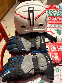 Casco da sci e snowboard e guanti da sci