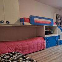 Cameretta Bambini letti  castello scrivania scala