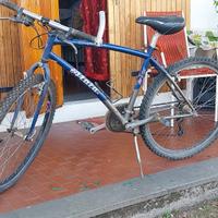 montain bike atala .  ruota 26. 
