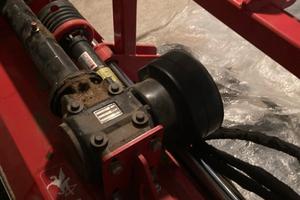 TRINCIA ACMA: Spostamento Idraulico,