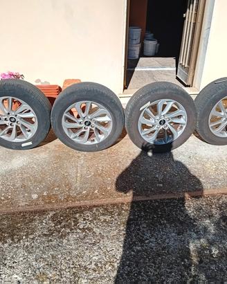 4 CERCHI IN LEGA HYUNDAI TUCSON 2016
COMPLETE 