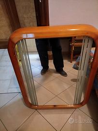 specchio con luce neon legno massiccio