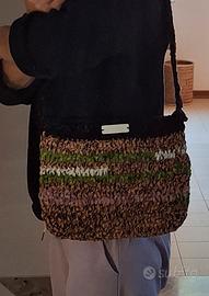 borsa a spalla fatta ad uncinetto 
