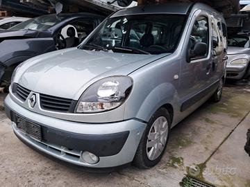 Renault Kangoo anno 2007 ricambi usati
