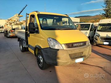 Iveco daily 35c12 ribaltile trilaterale