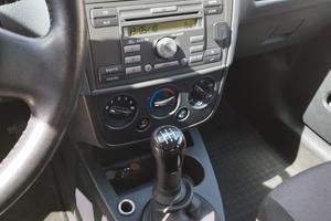 Ford Fiesta anno 2008 in perfette condizioni