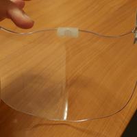 occhiali con visiera naso e bocca