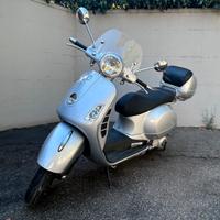 Vespa GTS 250 ie