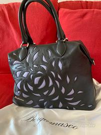 Borsa a mano in pelle artigianale