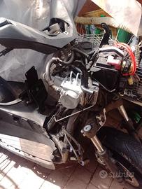 x-max 250 2011