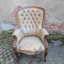 Poltrona barocco in noce da rifoderare vintage