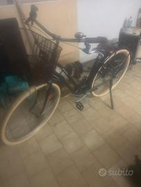 bicicletta donna per città