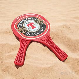 Coppia racchettoni gadget collezione birra Tennent