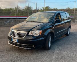 Lancia Voyager 2.8 163 CV