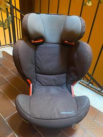 Seggiolino. Auto