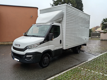 IVECO DAILY 35 180cv automatico cabinato