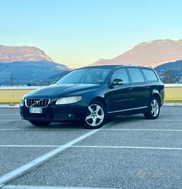 Volvo V70 2.0 D POLAR Neopatentati 2010