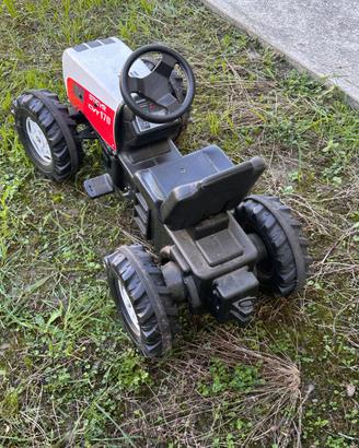 Trattorino a pedali . Marca Steyr CVT170.