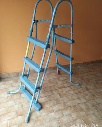 scaletta piscina BESTWAY