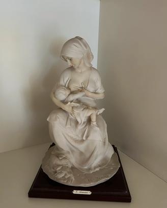 Statua di Giuseppe Armani “Maternità”