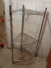 scaffale angolare in metallo 