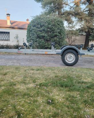 carrello porta barca basculante