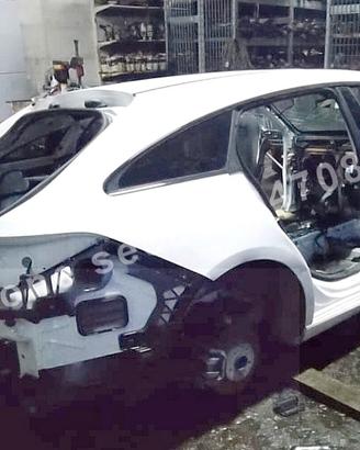 SCOCCA per taglio LAMIERA MERCEDES CLA 2023
