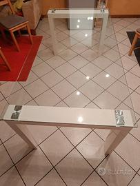 Tavolo OVVIO in vetro