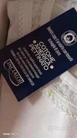 Camicia da notte nuova.