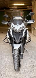 Moto Benelli TRK 502x