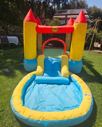 Castello gonfiabile per bambini happy hop 
