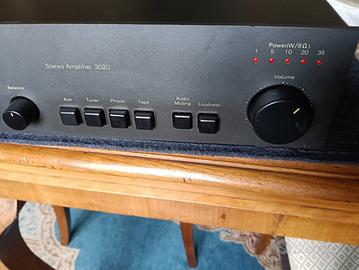 NAD 3020 Amplificatore integrato stereo (1980)