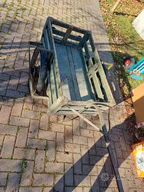 Carretto agricolo con ruote struttura in ferro e l