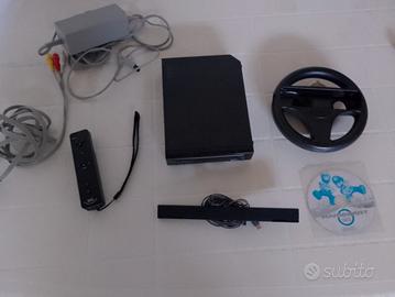 Console Nintendo Wii + videogioco "Mario Kart Wii"