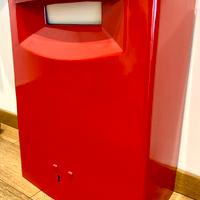 Buca delle lettere Poste Italiane dismessa