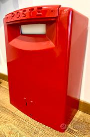 Buca delle lettere Poste Italiane dismessa