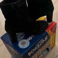 Stivaletti neri con tacco N.38 Camomilla
