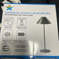 Lampada da tavolo a led ricaricabili 