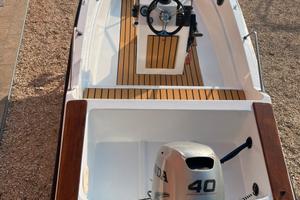 Barca con carrello e motore 40 hp