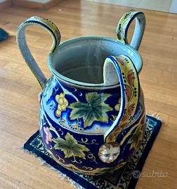 Vaso ornamentale in terracotta