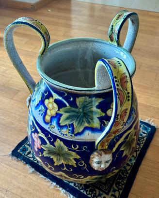 Vaso ornamentale in terracotta